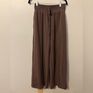 High waisted wide leg brown pants large